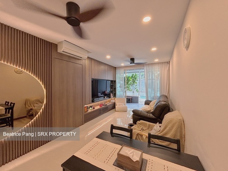 1 Canberra (D27), Condominium #616732371